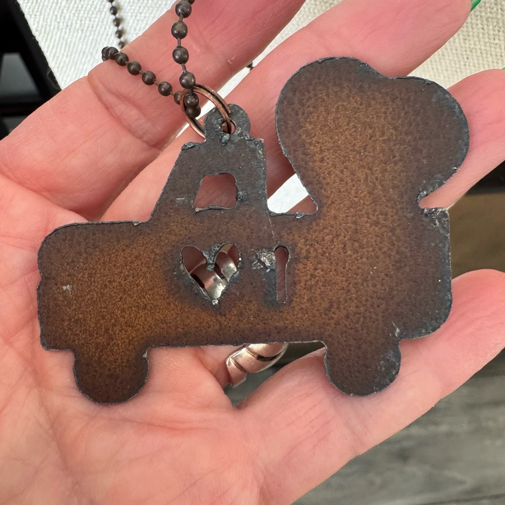 I ❤️Truck Necklace with Red Heart Charm - Picture 5 of 6